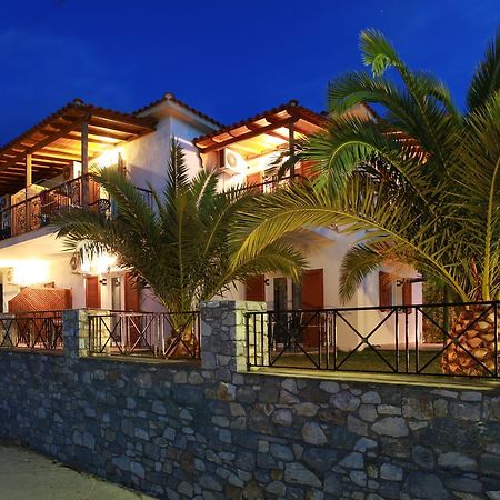 Pavlos Maria Studios Скиатос Екстериор снимка