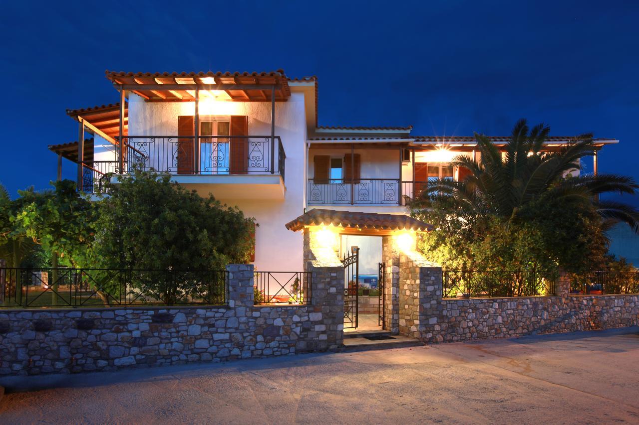 Pavlos Maria Studios Скиатос Екстериор снимка